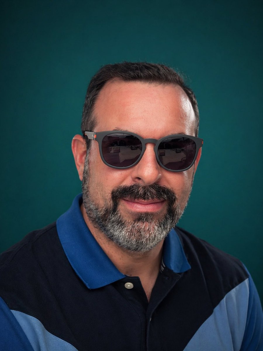 Profile / Avatar - Selfie to Studio Headshot